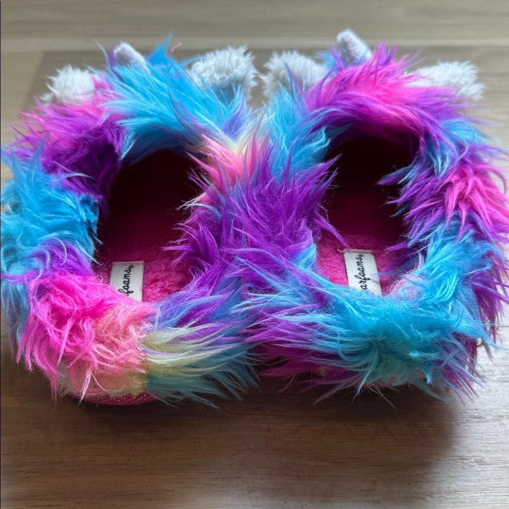 Kids’ Dearfoams Unicorn Fuzzy Slippers | Size 11-12
